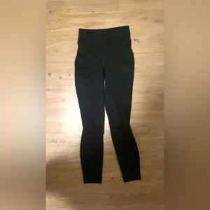 Base Pace High-Rise leggings - Size 4 - Like new condition